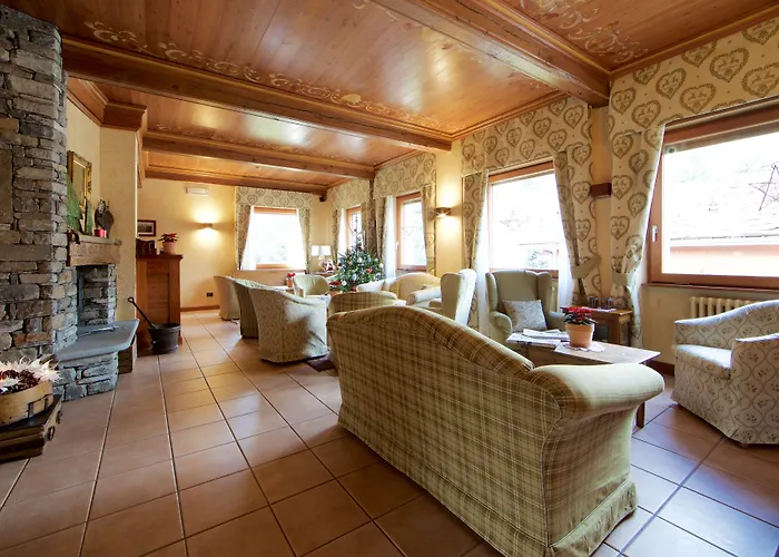 Croux מלון קורמאיור