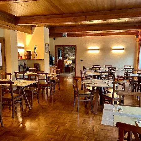 Croux Otel