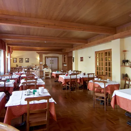 Otel Croux