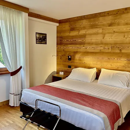 Otel Croux 3*
